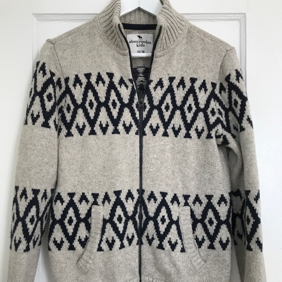 Boys sweater - Picture 1 of 1